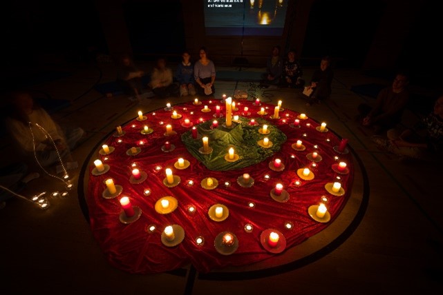 Mehr über den Artikel erfahren Laudate omnes gentes … Taizé-Andacht zur Weihnachtszeit