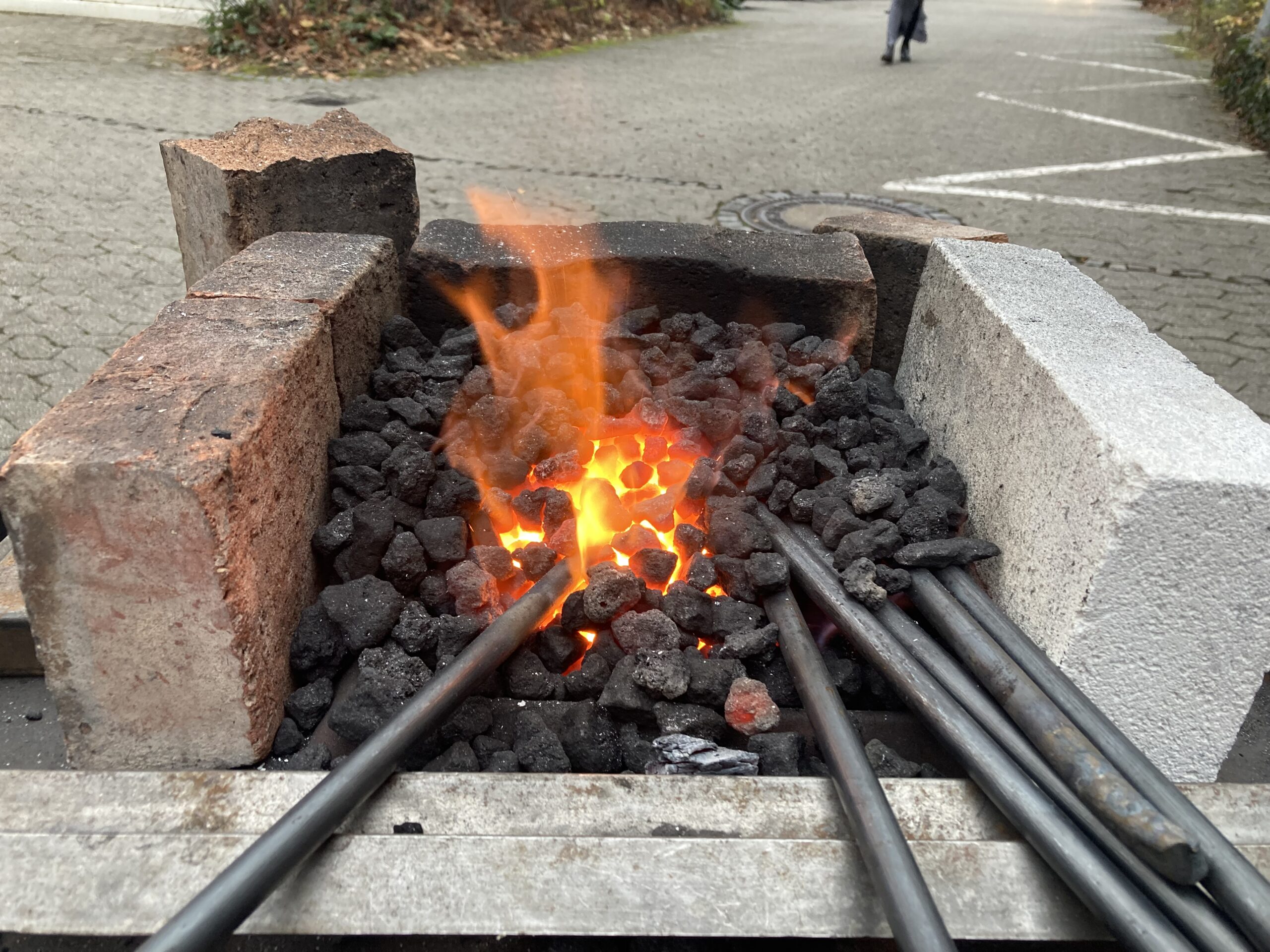 Mehr über den Artikel erfahren Werkstoffe – Bausteine der kulturellen Entwicklung