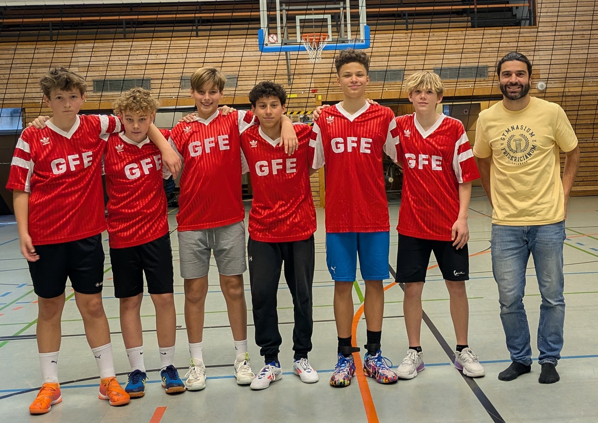 Mehr über den Artikel erfahren Erfolg setzt sich fort: Jungen knüpfen an Volleyball-Erfolge der Mädchen an