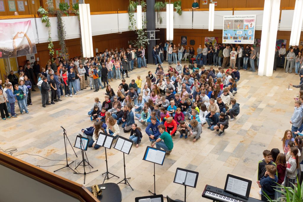 Mehr über den Artikel erfahren Mit Courage durch den Schulalltag