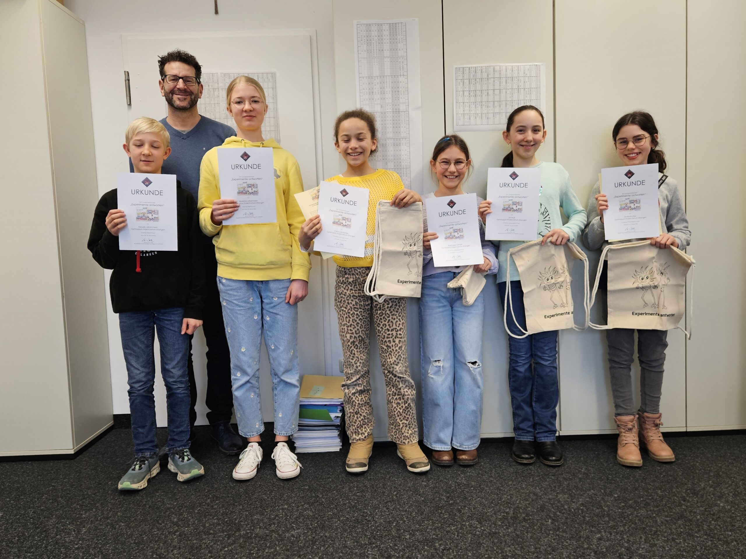 Mehr über den Artikel erfahren Experimente antworten